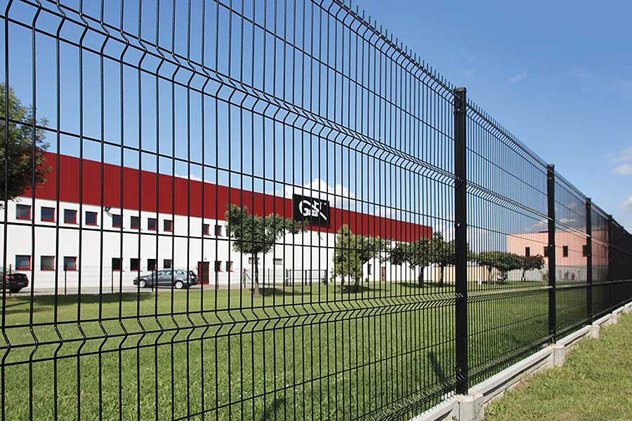 Какой 3D-забор будет долговечным? Почему дешевле не значит выгоднее